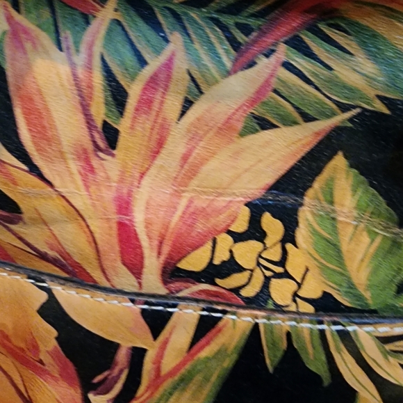 Patricia Nash - Picture 4 of 12